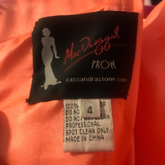 Mac Duggal Strapless Homecoming/Party Dress - Picture 3 of 5